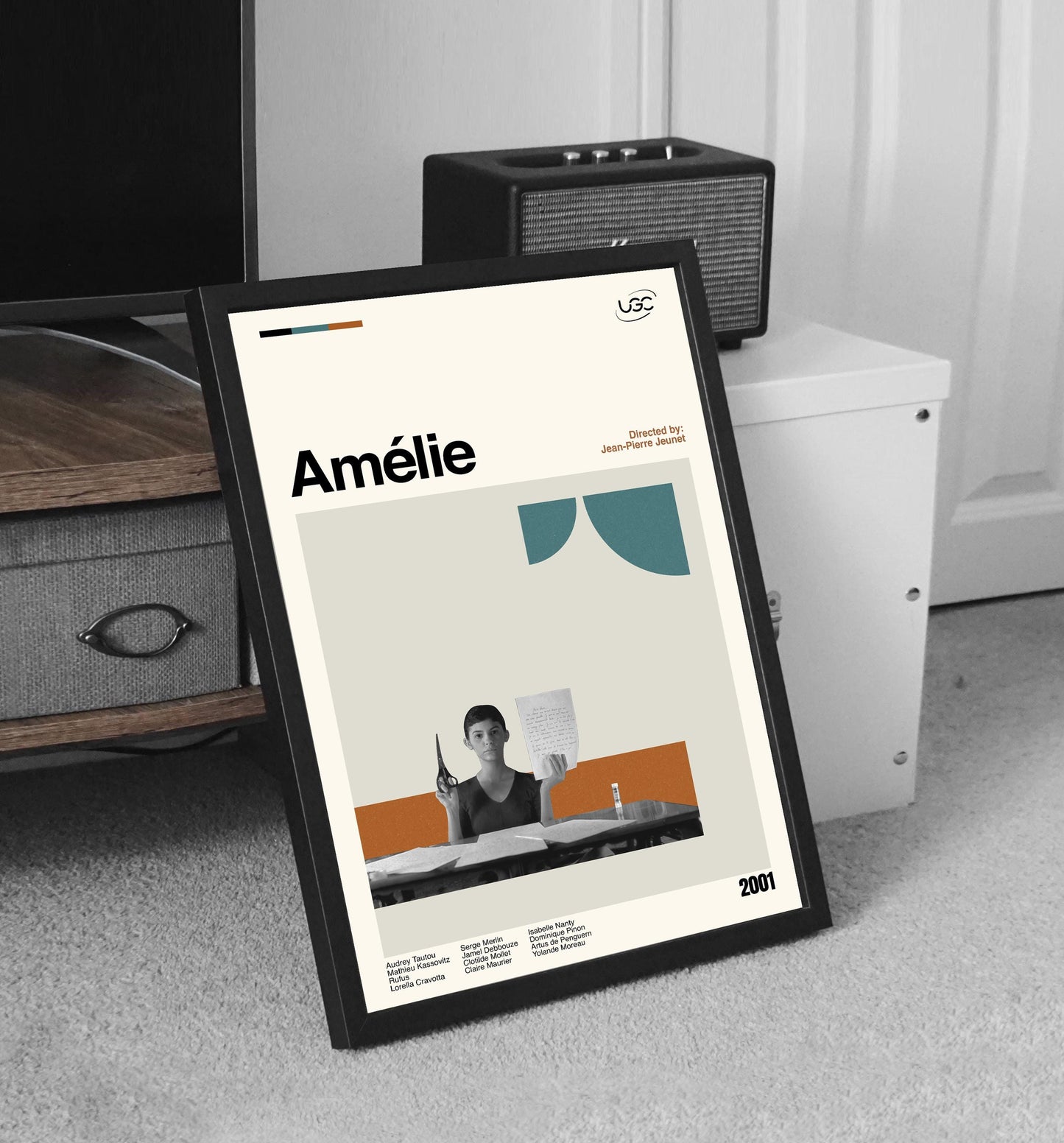 Amelie Movie Poster: Mid-Century Modern Minimalist Art Print